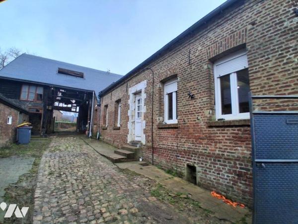 Commune de Serain - maison rénovée - grange - garage et jardin