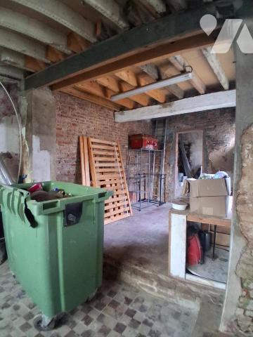 Commune de Serain - maison rénovée - grange - garage et jardin