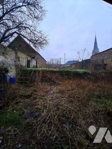 Commune de Serain - maison rénovée - grange - garage et jardin