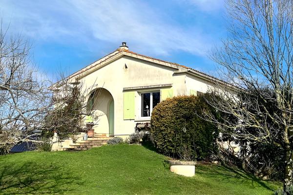 Maison Sainte Soulle 5 pièce(s) - 4 chambres & bureau - 1400 m2 de parcelle, Sainte soulle 17220