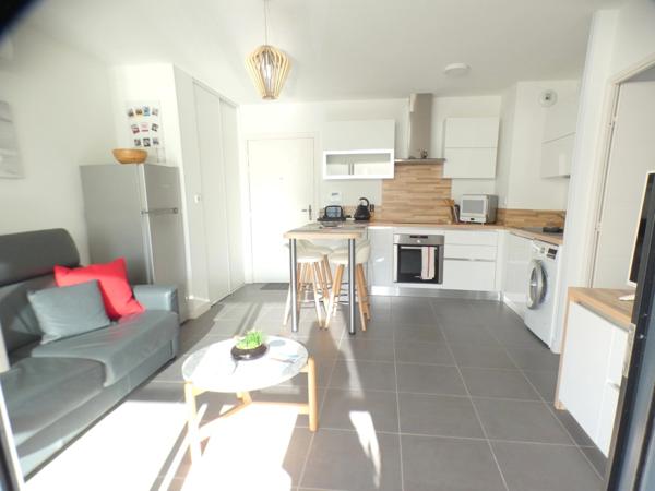 Mèze. Appartement 2 pièces 39 m²