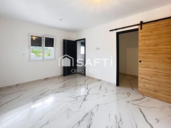 Dans un environnement paisible et résidentiel de Bulgnéville, venez découvrir cette magnifique maison neuve de plain-pied, construite en 2024, alliant confort moderne et fonctionnalité.