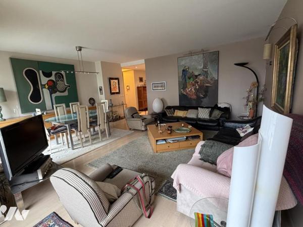 CAEN CENTRE - CITE GARDIN - Beau T5 - 94 m2 - 2 chambres - bureau - cave - garage