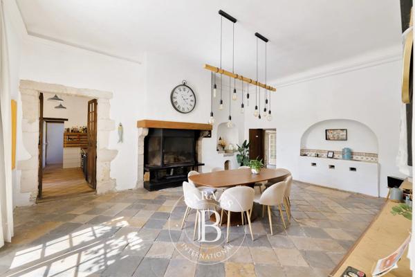 Pouillon, Château  880 m² à vendre