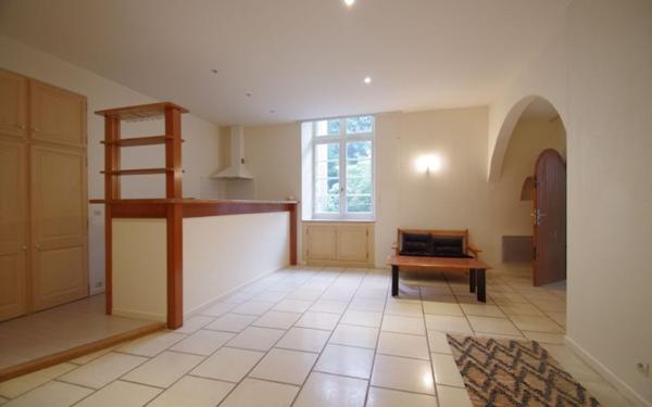 Appartement à louer    1 pièce • 38,16 m2 La Rochelle