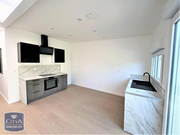 Maison à louer 4 pièces 76.39m² Loos (59120)