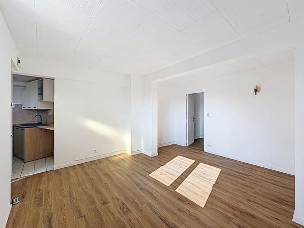 Coup de coeur - Appartement situé à Meaux dans le centre ville - F2 - 1 chambre - balcon et terrasse privative.