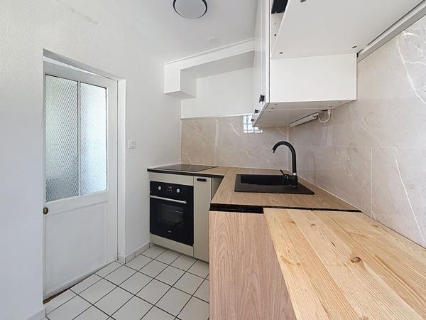 Coup de coeur - Appartement situé à Meaux dans le centre ville - F2 - 1 chambre - balcon et terrasse privative.