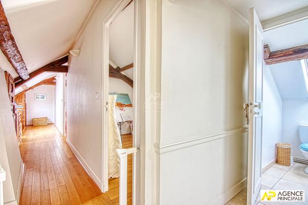 Versailles Notre-Dame maison de ville 6 pièces 163 m² au sol (133 m² carrez) avec cave 1 050 000 € **  - Référence  29214