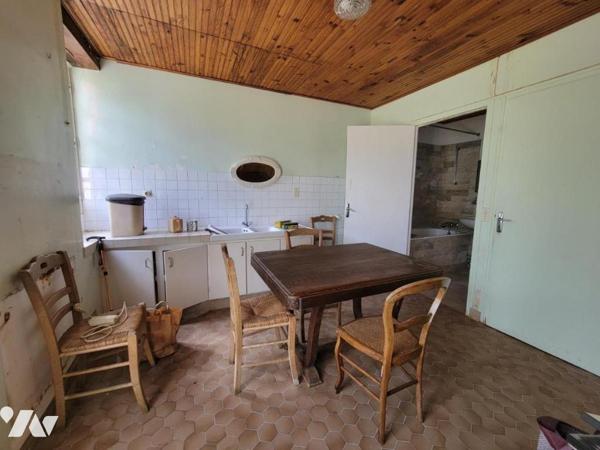 Propriété à rénover dans hameau