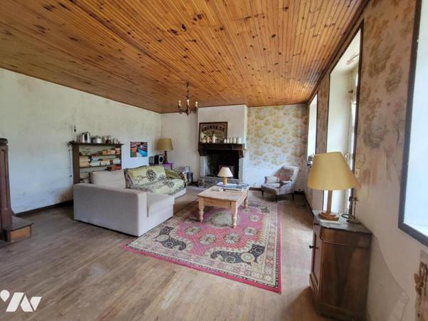 Propriété à rénover dans hameau