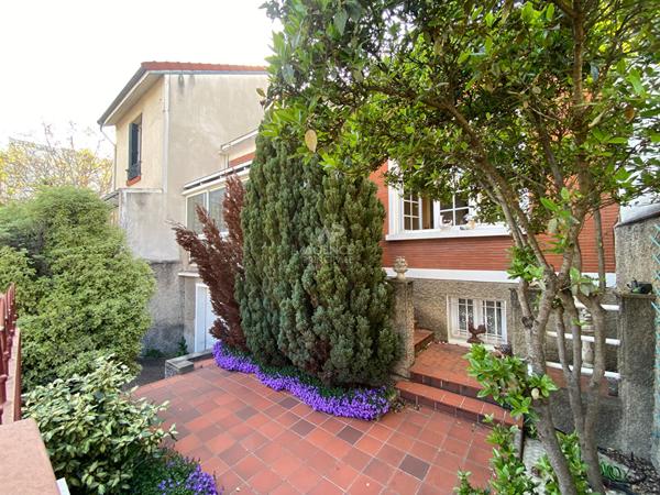 Maison Nanterre 5 pièce(s) 100m2 499 000 € **  - Référence  15426