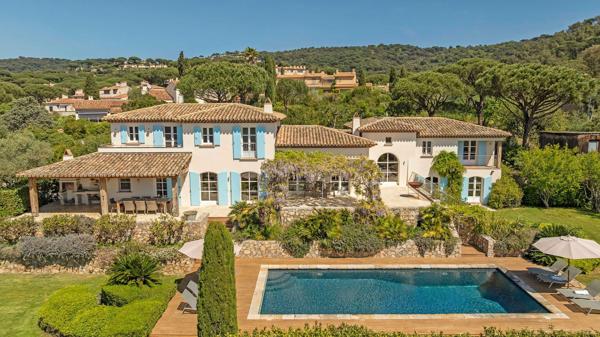Vente Propriété de luxe La Croix-Valmer 10 Pièces 370 m²