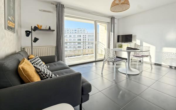 Appartement à vendre    3 pièces •  Lyon 8