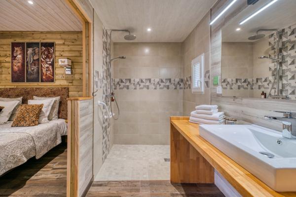 Vente Maison de maître Roullet-Saint-Estèphe 46 Pièces 1974 m²