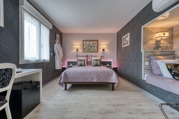 Vente Maison de maître Roullet-Saint-Estèphe 46 Pièces 1974 m²
