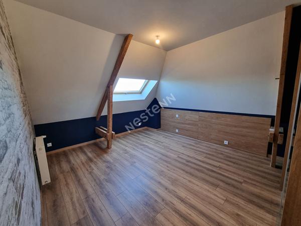 A vendre centre de MONTGERMONT, maison 4 chambres entièrement rénovée, parcelle de 601m², 163 m² habitable, sous-sol complet