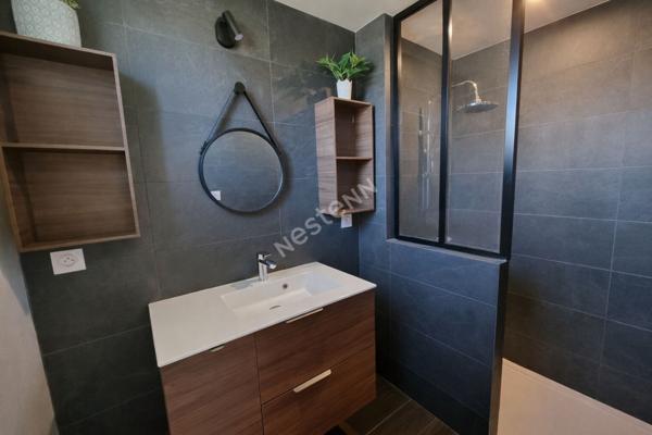 A vendre centre de MONTGERMONT, maison 4 chambres entièrement rénovée, parcelle de 601m², 163 m² habitable, sous-sol complet