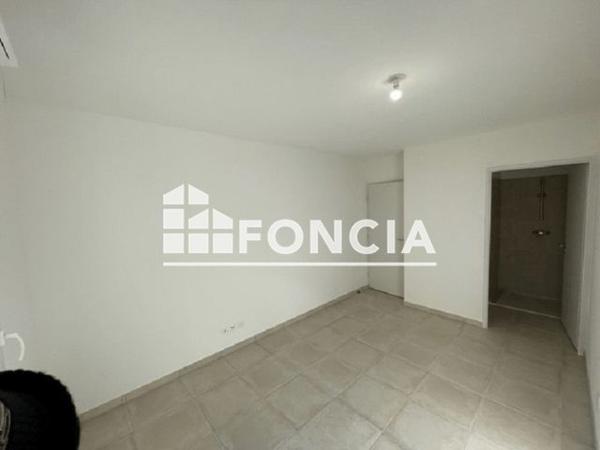 Location Appartement 4 pièces 79.9 m² - 8 RUE DU VIEUX PUITS Marseillan 34340