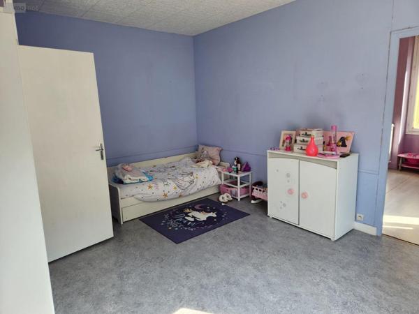 Maison à vendre à La Flèche dans la Sarthe (72200), ref : 1243