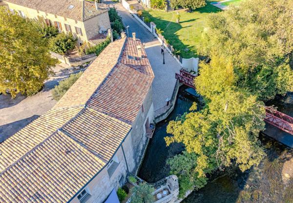 Vente Maison de luxe L'Isle-sur-la-Sorgue 8 Pièces 250 m²