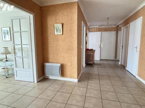 MARCQ EN BAROEUL TYPE 4 + Balcon Sud et Double garage
