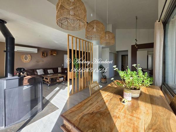 VILLENEUVE, Propriété  de 180 m²  + dépendances avec maison principale, T2 indépendant et grand potentiel sur 6900 m²