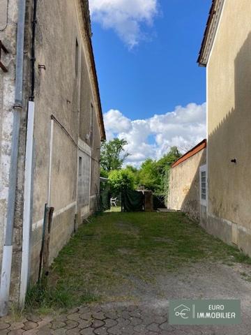 Maison en pierre - 4 chbres - dépendance 36 m², 471 m² de terrain clos - GIRONDE (33) - NOUVELLE AQUITAINE