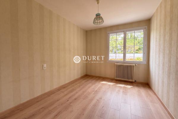 Maison rénovée avec hangar de 330 m²