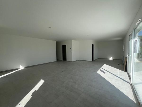 Vente Programme Neuf103,66 m² - 5 Pièces - BREUILLET (17920)