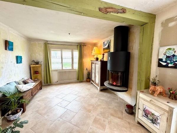 Charmante maison 3 chambres située à TREGUEUX