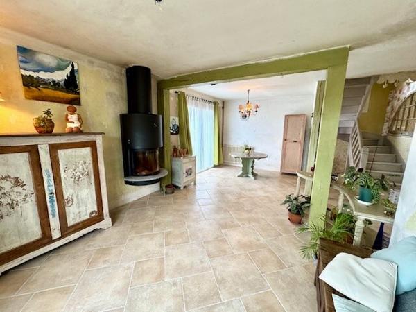 Charmante maison 3 chambres située à TREGUEUX