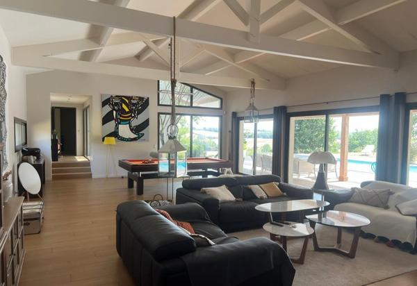 Maison 6 pièces - 280 m² Exclusivité efficity