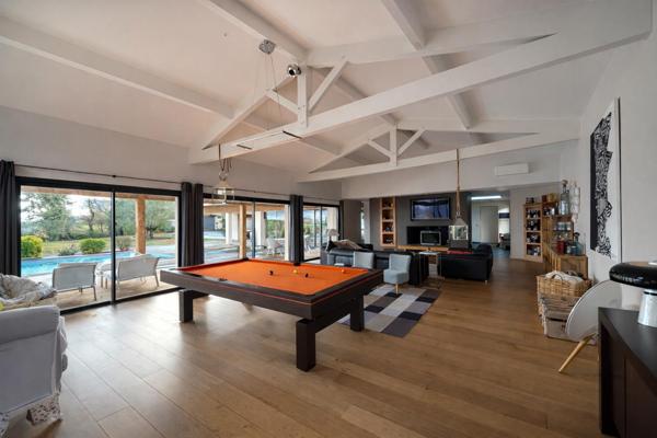 Maison 6 pièces - 280 m² Exclusivité efficity