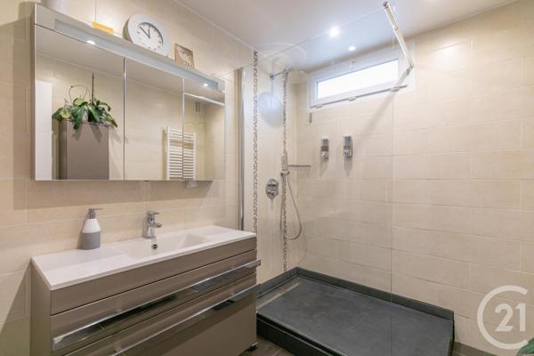 Appartement F4 à vendre  4 pièces - 87,39 m2 ST MAUR DES FOSSES - 94