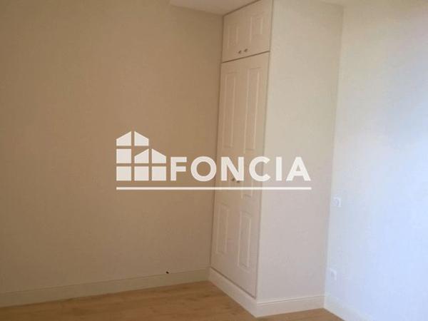 Location Appartement 3 pièces 54.24 m² - 7 RUE FRESQUE Nimes 30000