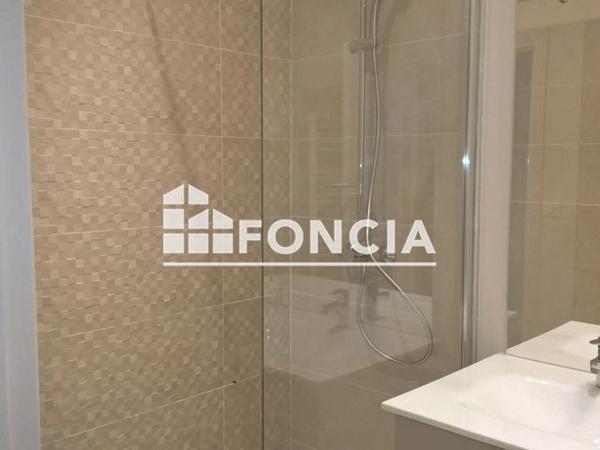 Location Appartement 3 pièces 54.24 m² - 7 RUE FRESQUE Nimes 30000