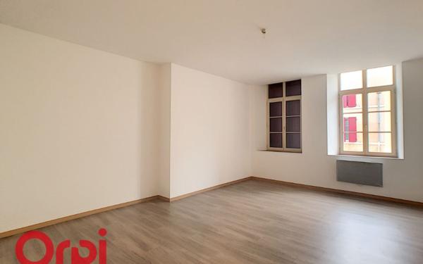 Appartement à louer    4 pièces • 99 m2 Fains-Véel