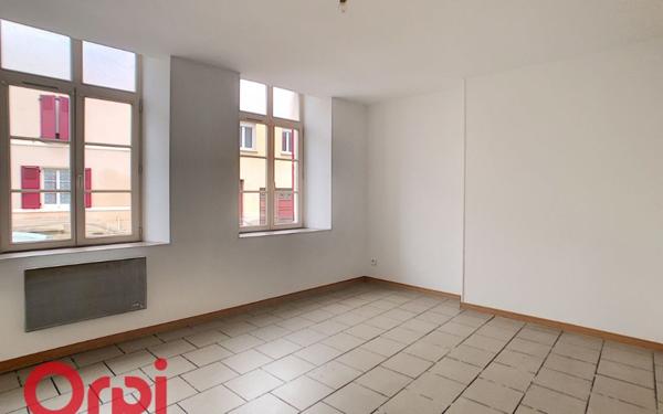 Appartement à louer    4 pièces • 99 m2 Fains-Véel
