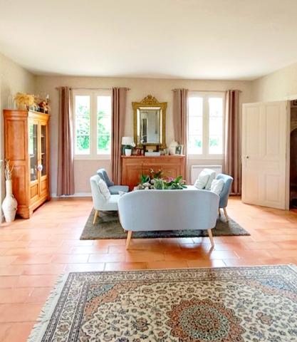 Maison  6 pièce(s)  4 chambre(s)  147.55 m²