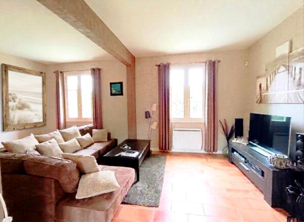 Maison  6 pièce(s)  4 chambre(s)  147.55 m²