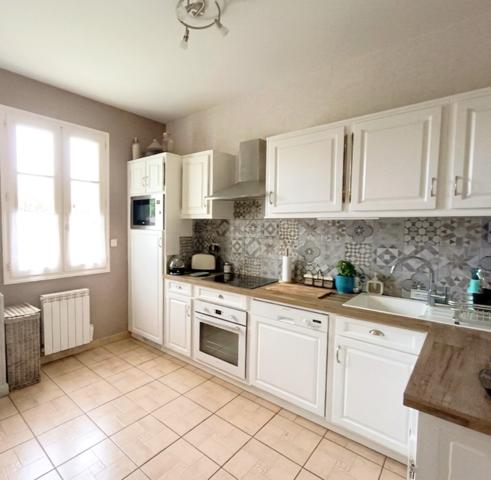 Maison  6 pièce(s)  4 chambre(s)  147.55 m²