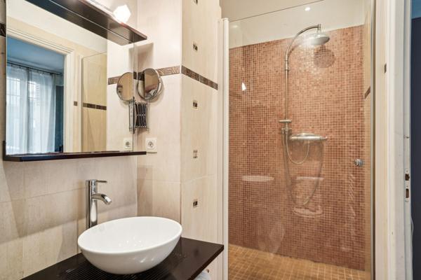 Vente Appartement de luxe Paris 9 5 Pièces 147 m²