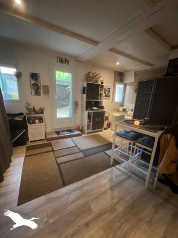 Appartement à louer 550 € CC Marseille 1 pièce 25 m² DPE