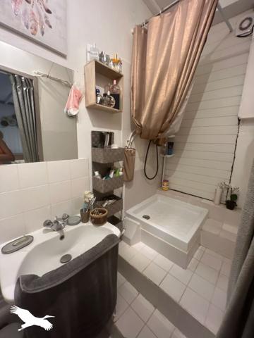 Appartement à louer 550 € CC Marseille 1 pièce 25 m² DPE