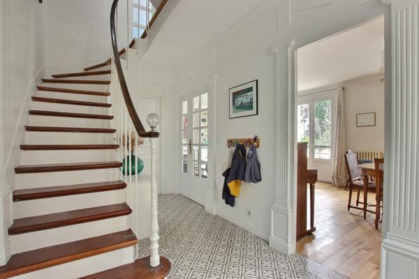 Maison 9 pièces - 253 m² Bien prestige