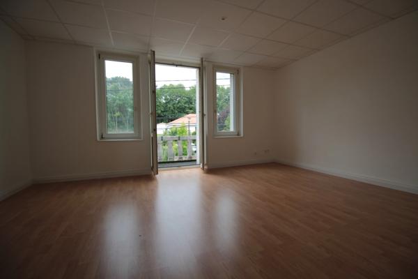 Dpt Moselle (57), à louer BOUZONVILLE appartement T4