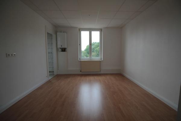 Dpt Moselle (57), à louer BOUZONVILLE appartement T4