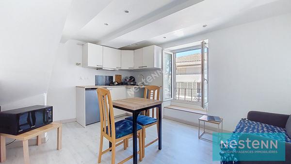 ISTRES, Appartement type 2, en duplex, situe en peripherie du centre ancien