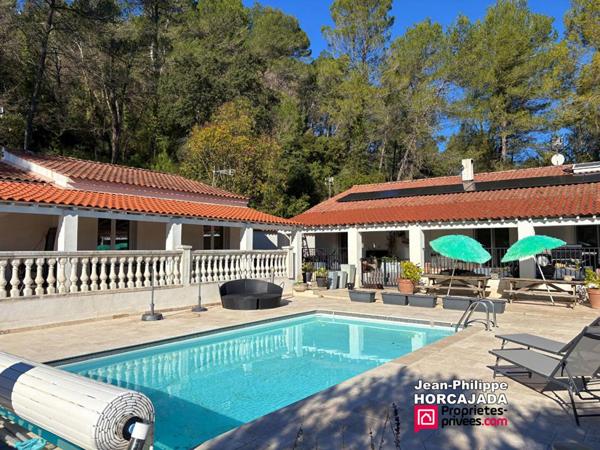 Maison Carnoules 8 pièce(s) 191 m2